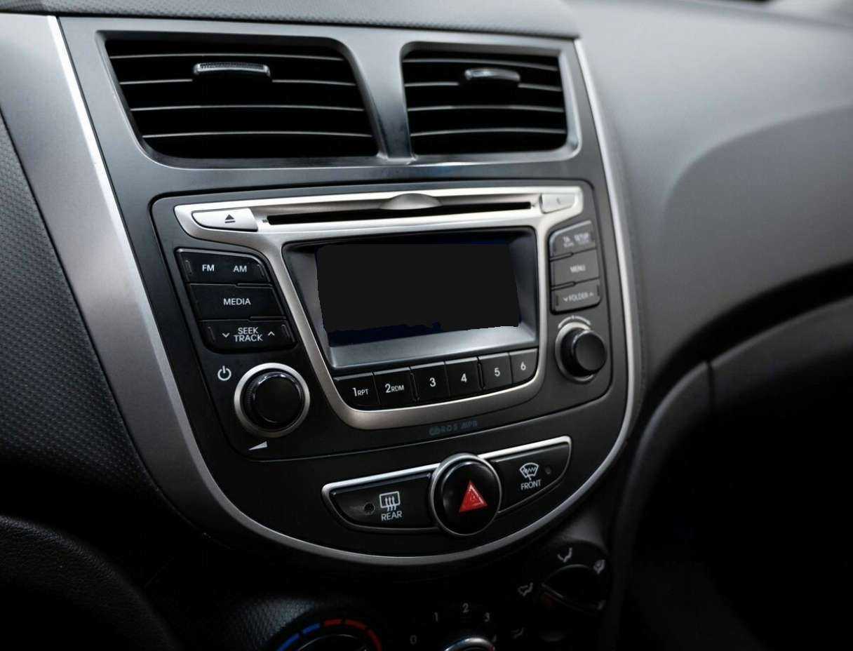 Купить Hyundai Solaris, 2015, 205 000 км, фото №20