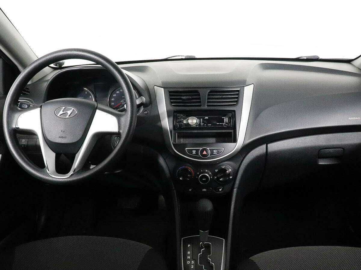 Купить Hyundai Solaris, 2012, 217 922 км, фото №10