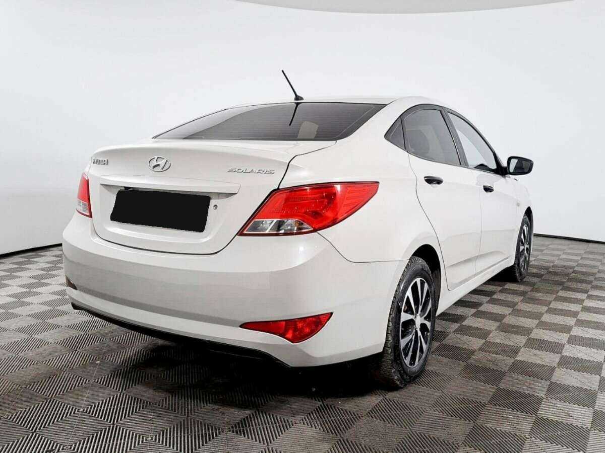Купить Hyundai Solaris, 2015, 192 000 км, фото №4