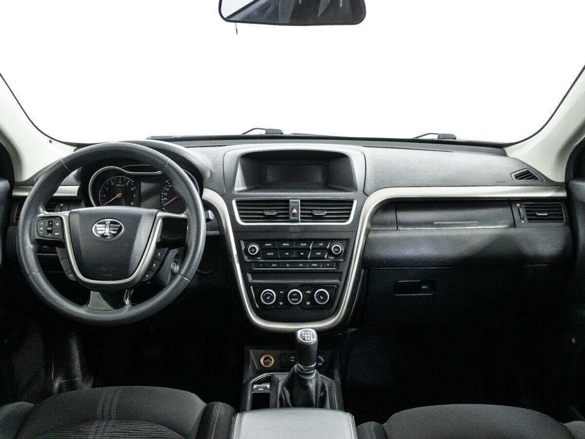 Купить FAW Besturn X80, 2019, 89 514 км, фото №13