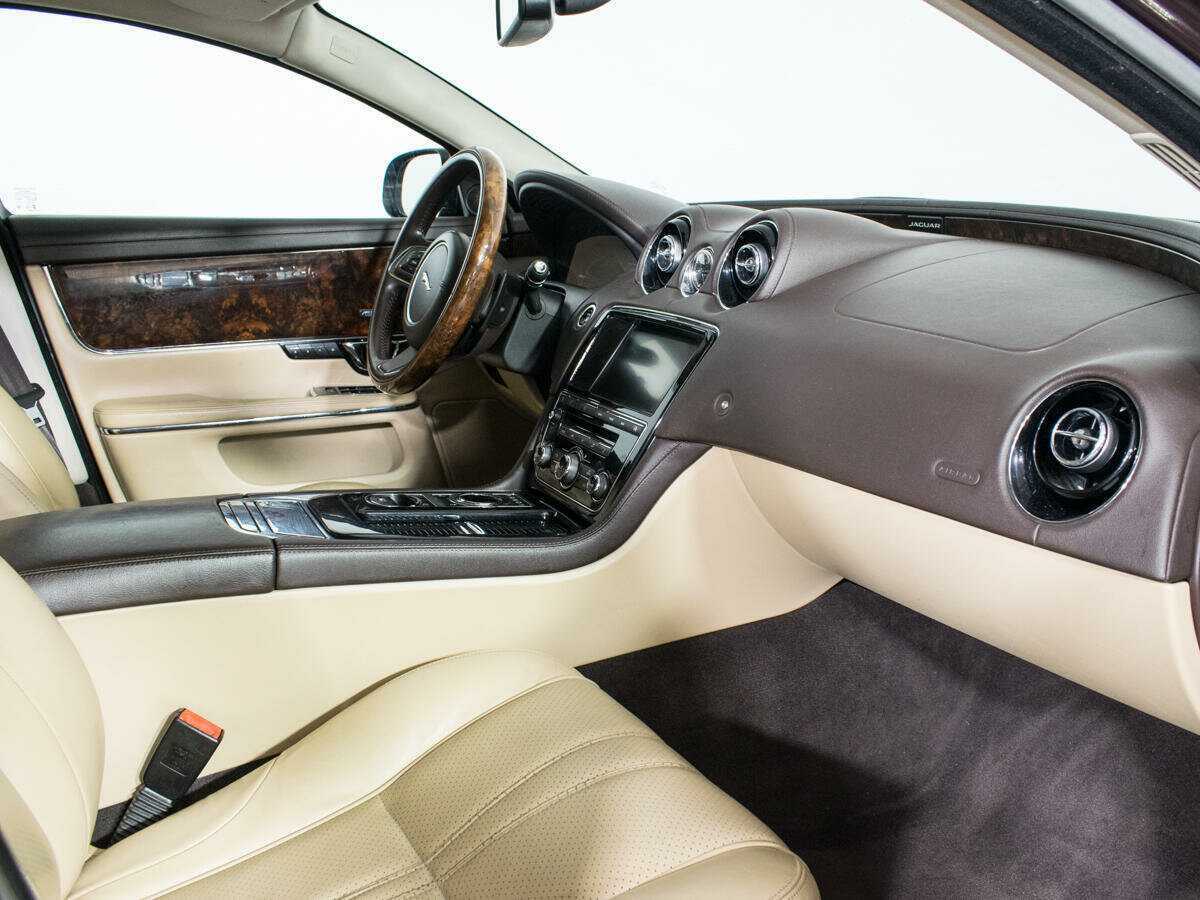 Купить Jaguar XJ, 2014, 143 000 км, фото №9