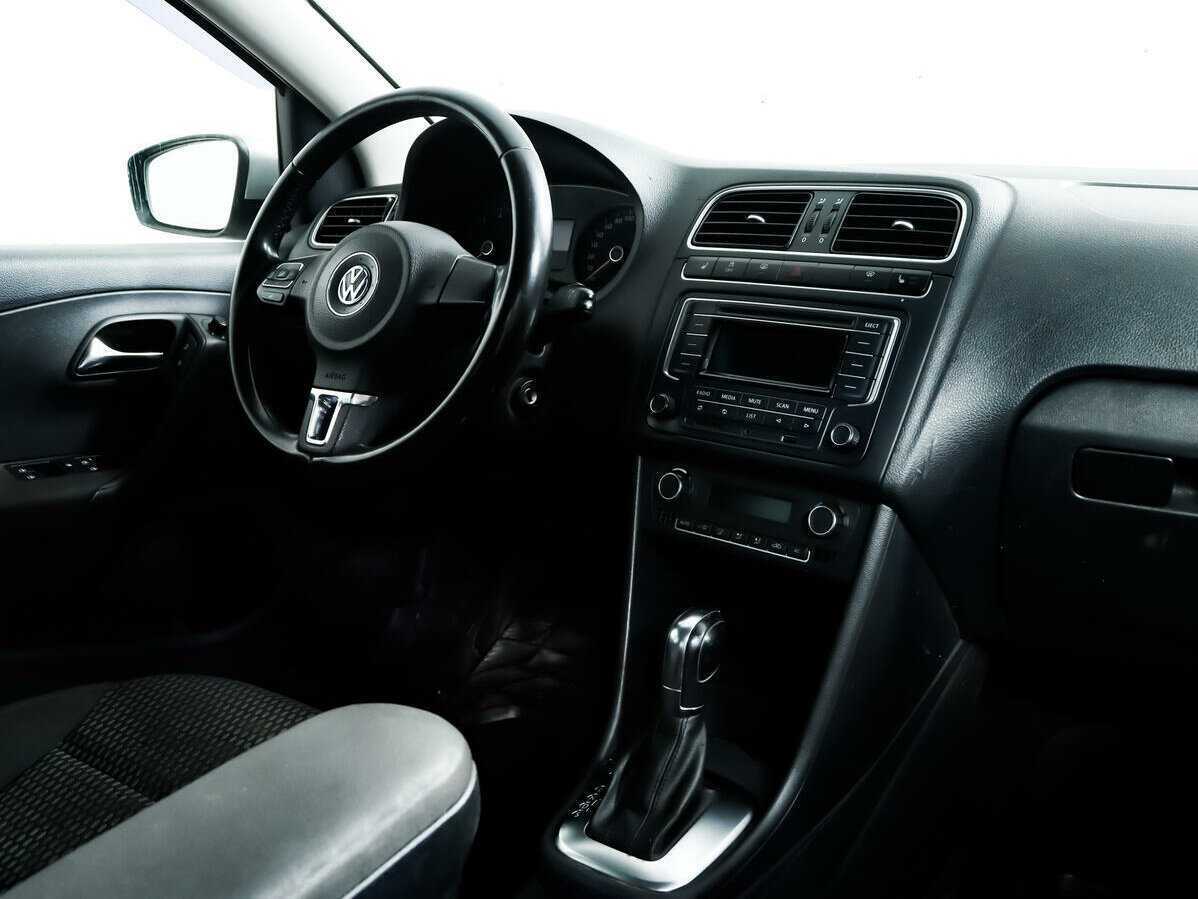 Купить Volkswagen Polo, 2012, 235 428 км, фото №9
