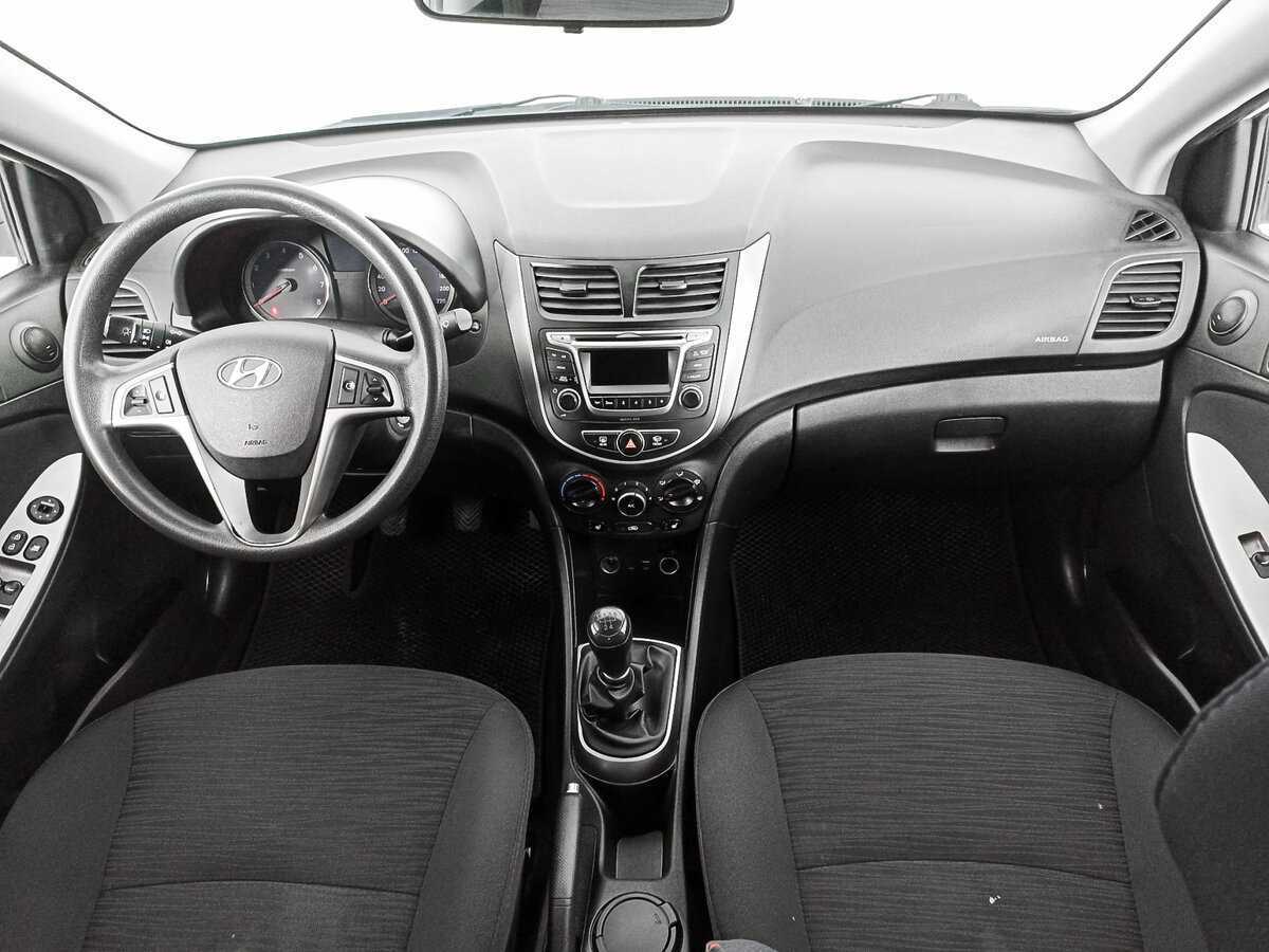 Купить Hyundai Solaris, 2015, 136 002 км, фото №12