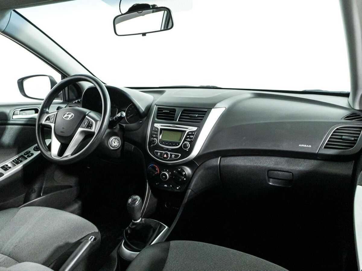 Купить Hyundai Solaris, 2013, 124 550 км, фото №9