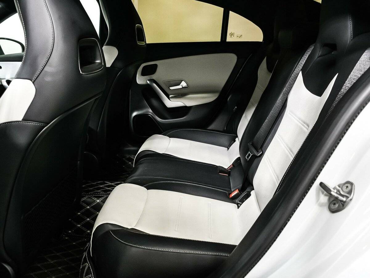 Купить Mercedes-Benz CLA 200, 2020, 36 760 км, фото №12