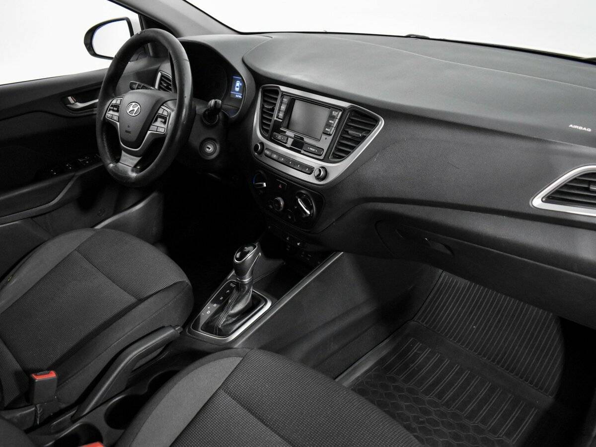 Купить Hyundai Solaris, 2017, 362 166 км, фото №10