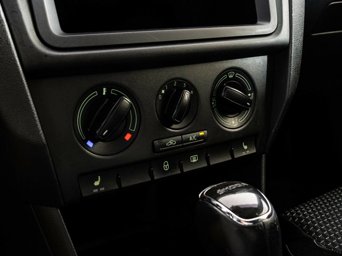 Купить Skoda Rapid I, 2015, 122 373 км, фото №10