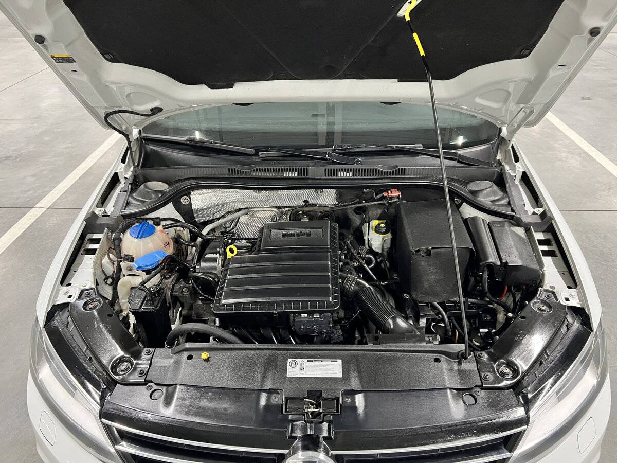 Купить Volkswagen Jetta VI Рестайлинг, 2016, 134 907 км, фото №9