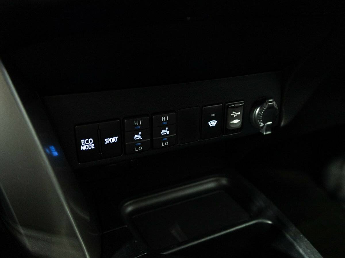 Купить Toyota RAV4 IV (XA40) Рестайлинг, 2016, 187 104 км, фото №16