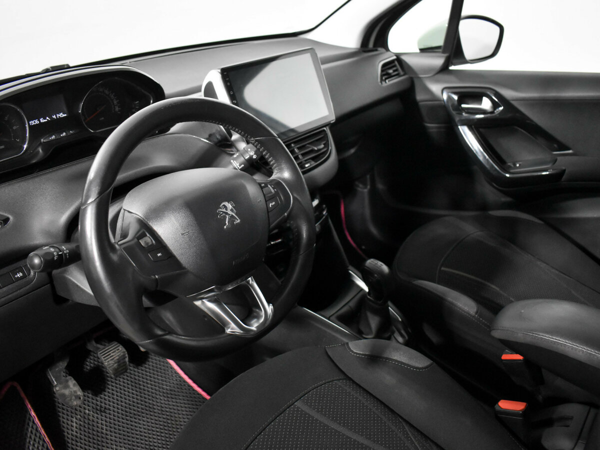 Купить Peugeot 208 I, 2013, 190 000 км, фото №9